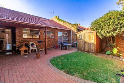 Townhouse for sale in Mayberry Park, Alberton