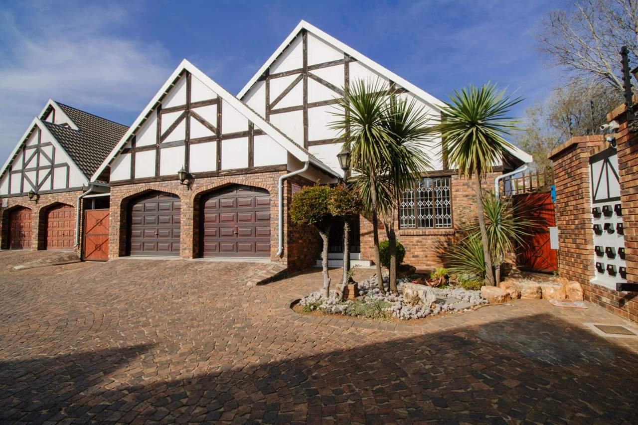 3 Bedroom House To Rent in Meyersdal Rosie Viljoen Real Estate