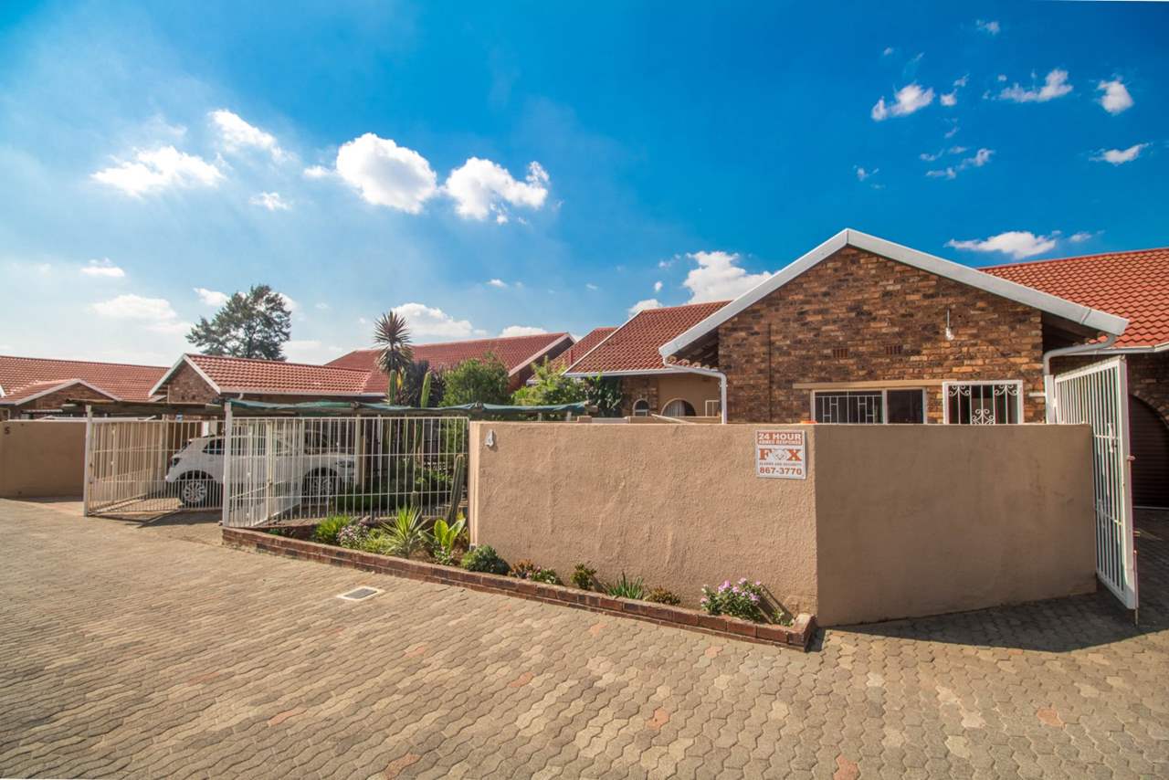 Townhouse For Sale in Randhart allsaproperty.co.za