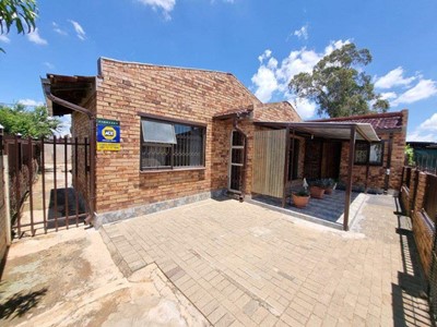 House for sale in Bloemside, Bloemfontein