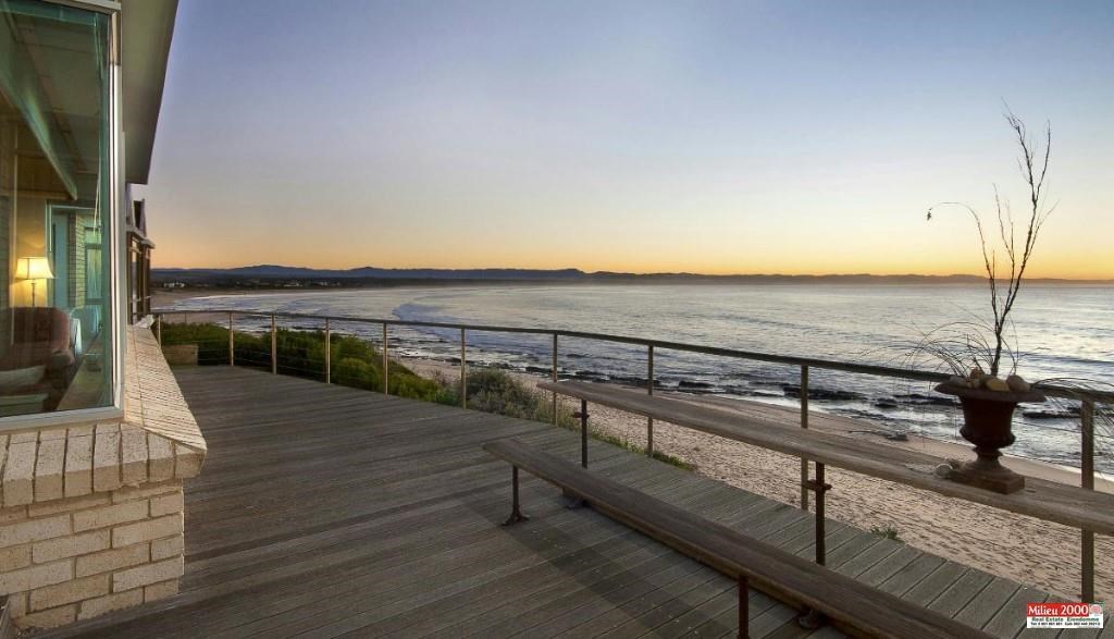 6 Bedroom House for sale in Jeffreys Bay Milieu 2000 Real Estate