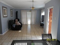 3 Bedroom Townhouse To Rent in Halfway House, Midrand