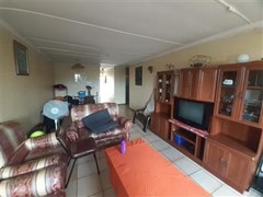 2 Bedroom Apartment For Sale in Halfway House, Midrand