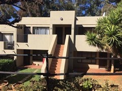 1 Bedroom Townhouse For Sale in Bruma, Johannesburg