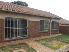 3 Bedroom Cluster To Rent in Kyalami Hills, Midrand