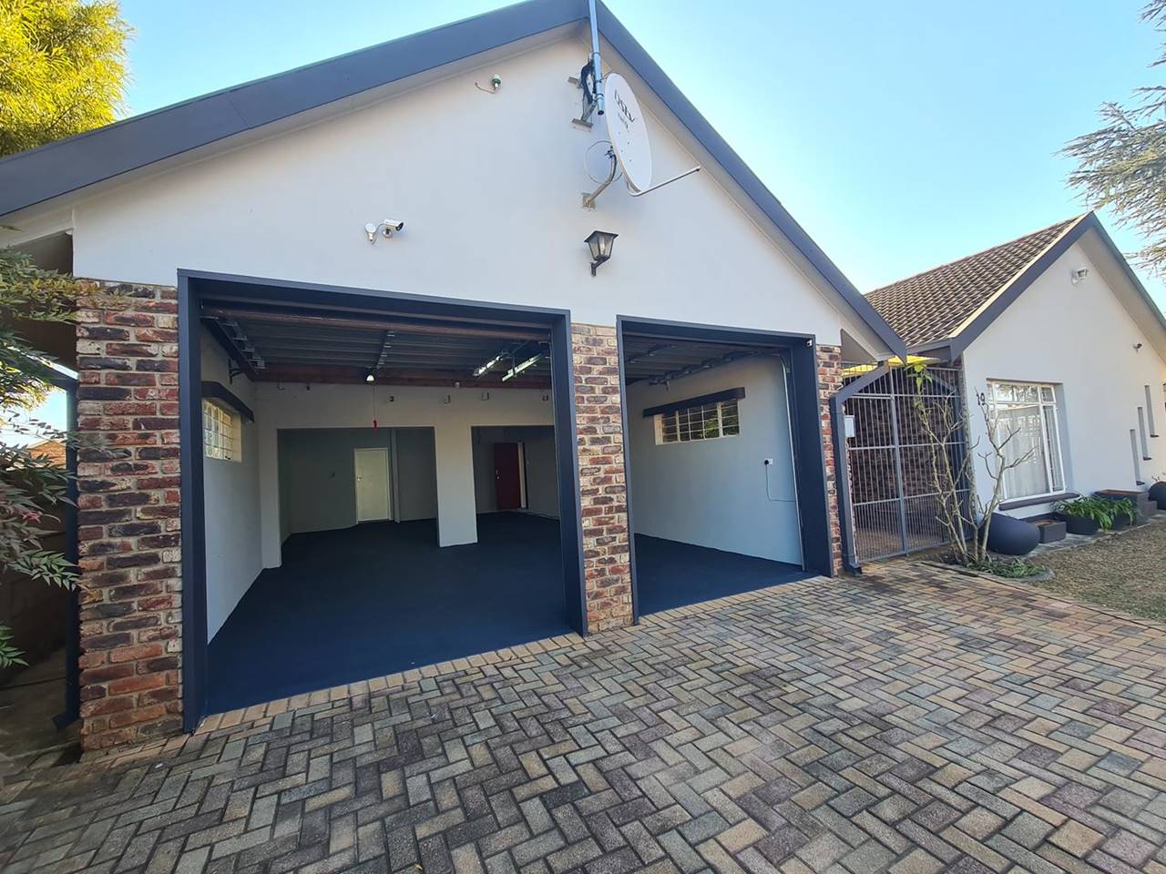4 Bedroom House For Sale in Miederpark
