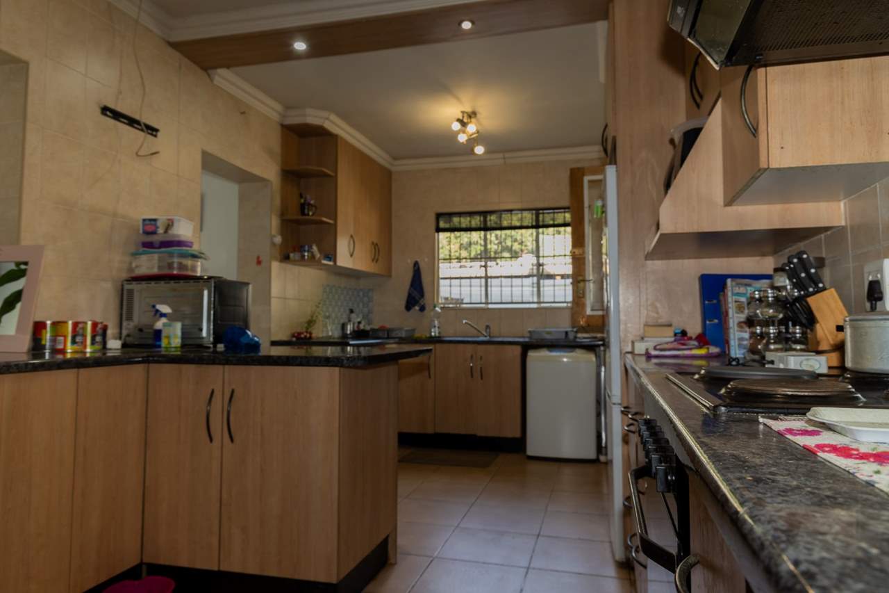 4 Bedroom House For Sale in General Alberts Park Rosie Viljoen Real