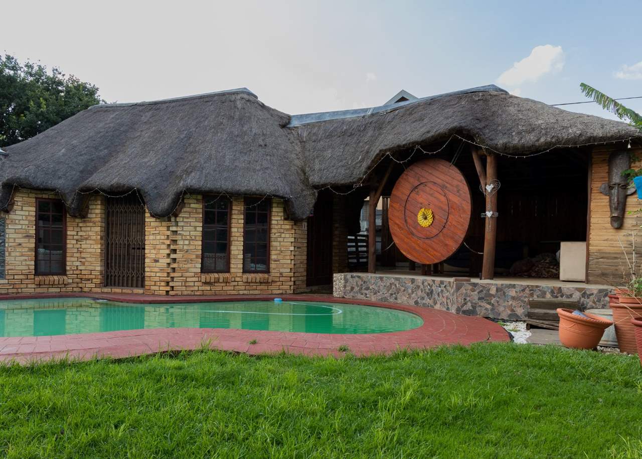 4 Bedroom House For Sale in General Alberts Park Rosie Viljoen Real