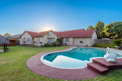 House for sale in Brackenhurst, Alberton