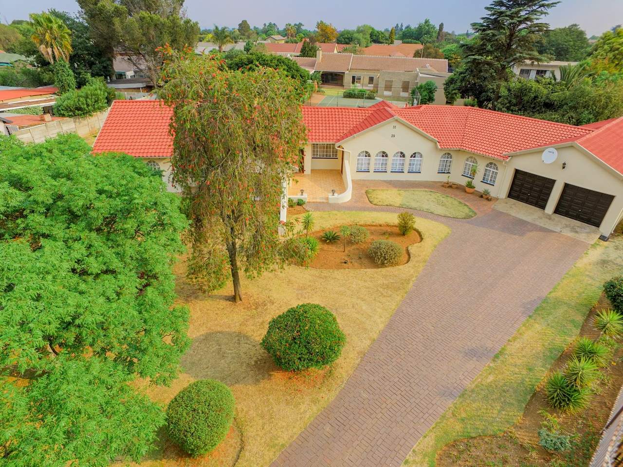 3 Bedroom House For Sale in Brackenhurst Rosie Viljoen Real Estate