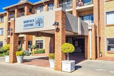 Townhouse to rent in Pomona, Kempton Park