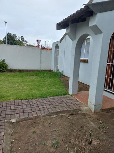 Townhouse for sale in Kaffrarian Heights, King Williams Town
