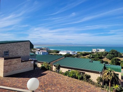 Apartment for sale in Wavecrest, Jeffreys Bay