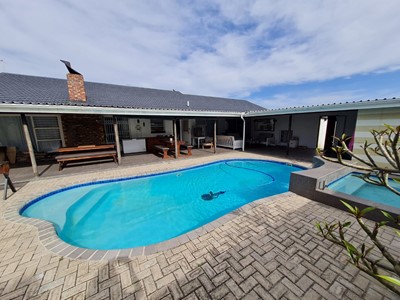 House for sale in Aston Bay, Jeffreys Bay