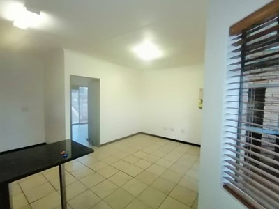 Apartment to rent in Ferndale, Randburg