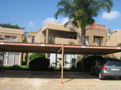 Apartment for sale in Allens Nek, Roodepoort