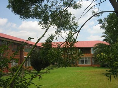 Apartment to rent in Florida, Roodepoort