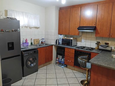 Apartment to rent in North Riding, Randburg