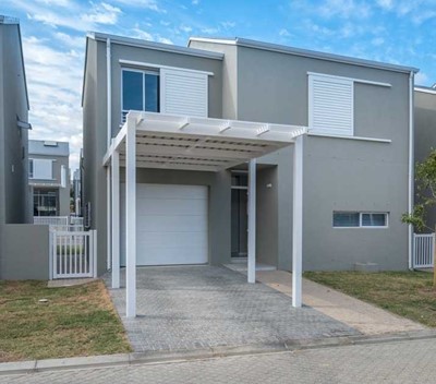 Townhouse for sale in Somerset Lakes, Somerset West