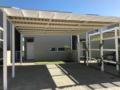 Townhouse to rent in Somerset Lakes, Somerset West