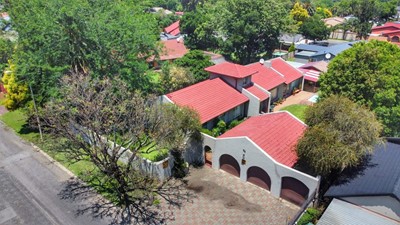 House for sale in Brackendowns, Alberton