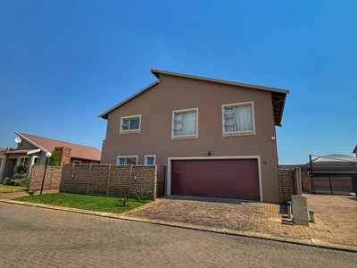 House for sale in New Market Park, Alberton