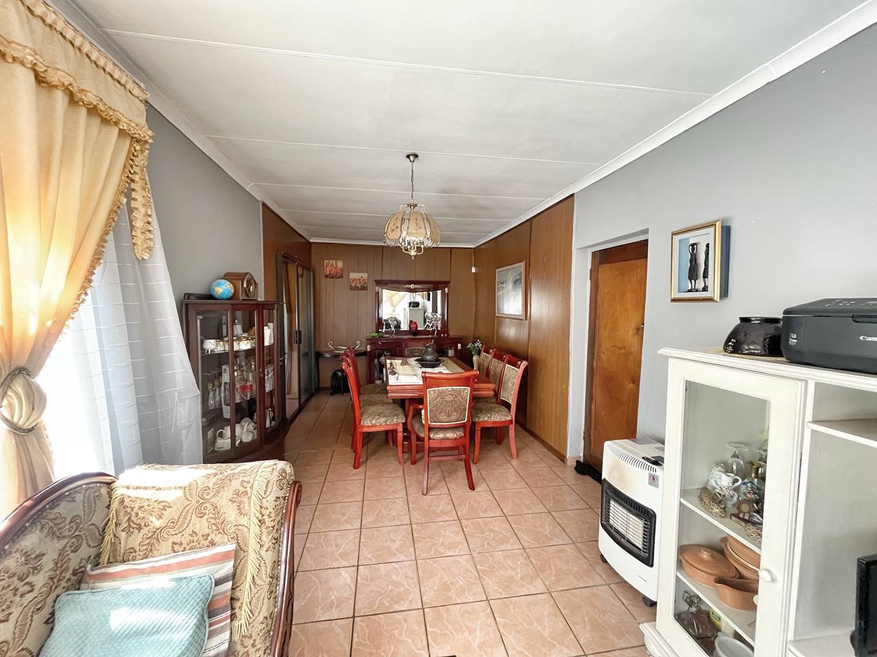 3 Bedroom House For Sale in General Alberts Park Orange Realty