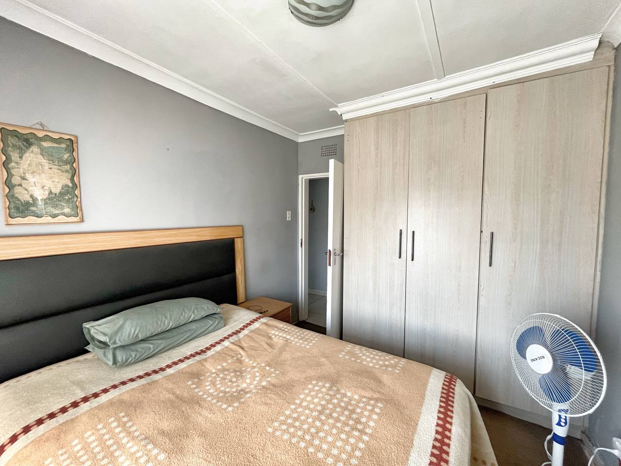 3 Bedroom House For Sale in General Alberts Park Orange Realty