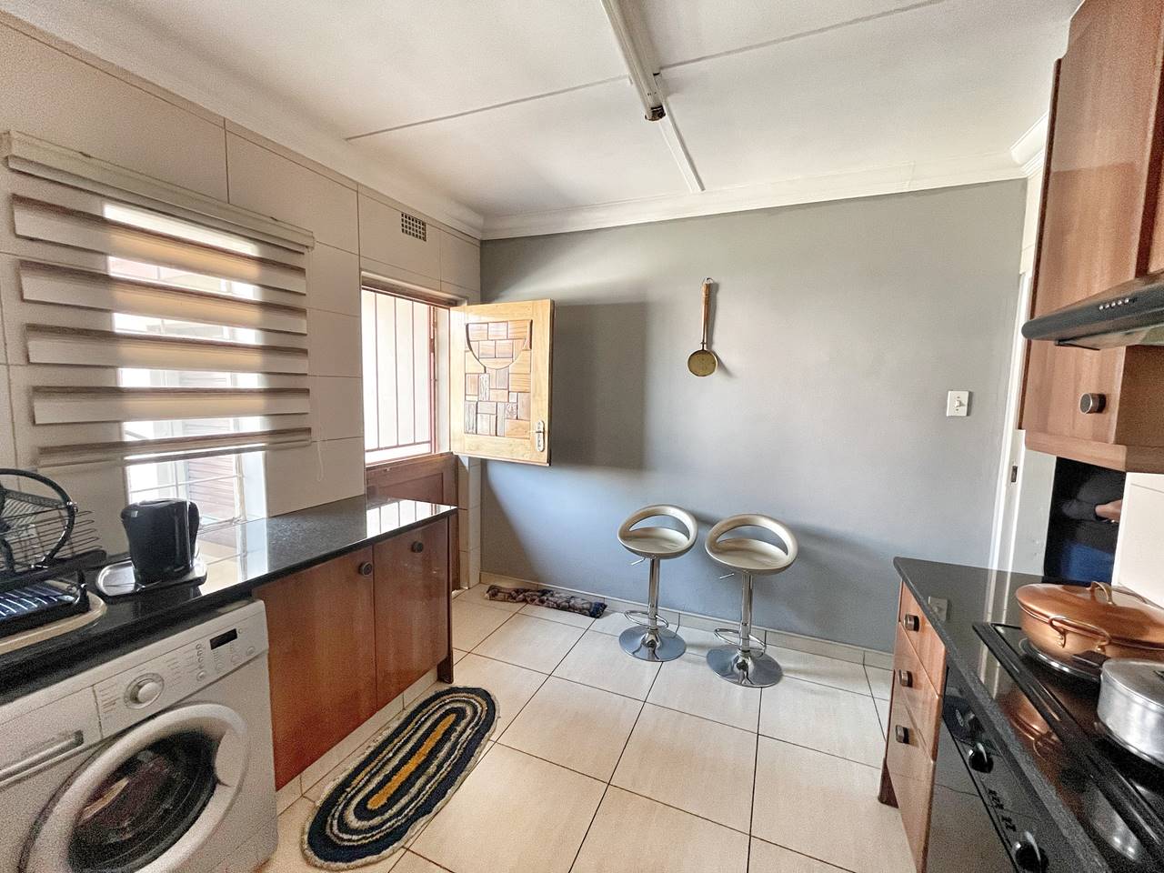 3 Bedroom House For Sale in General Alberts Park Orange Realty