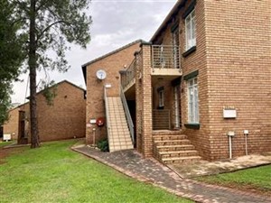 Apartment for sale in Die Hoewes, Centurion