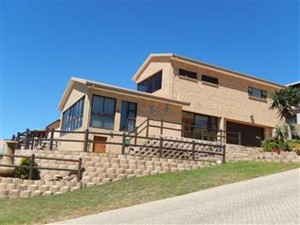 House for sale in Seemeeu Park, Mossel Bay